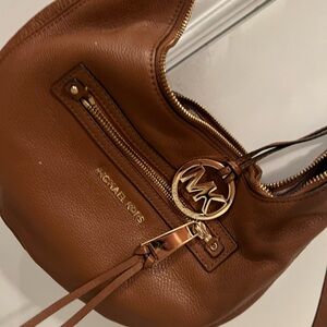Michaell Kors darling crossbody